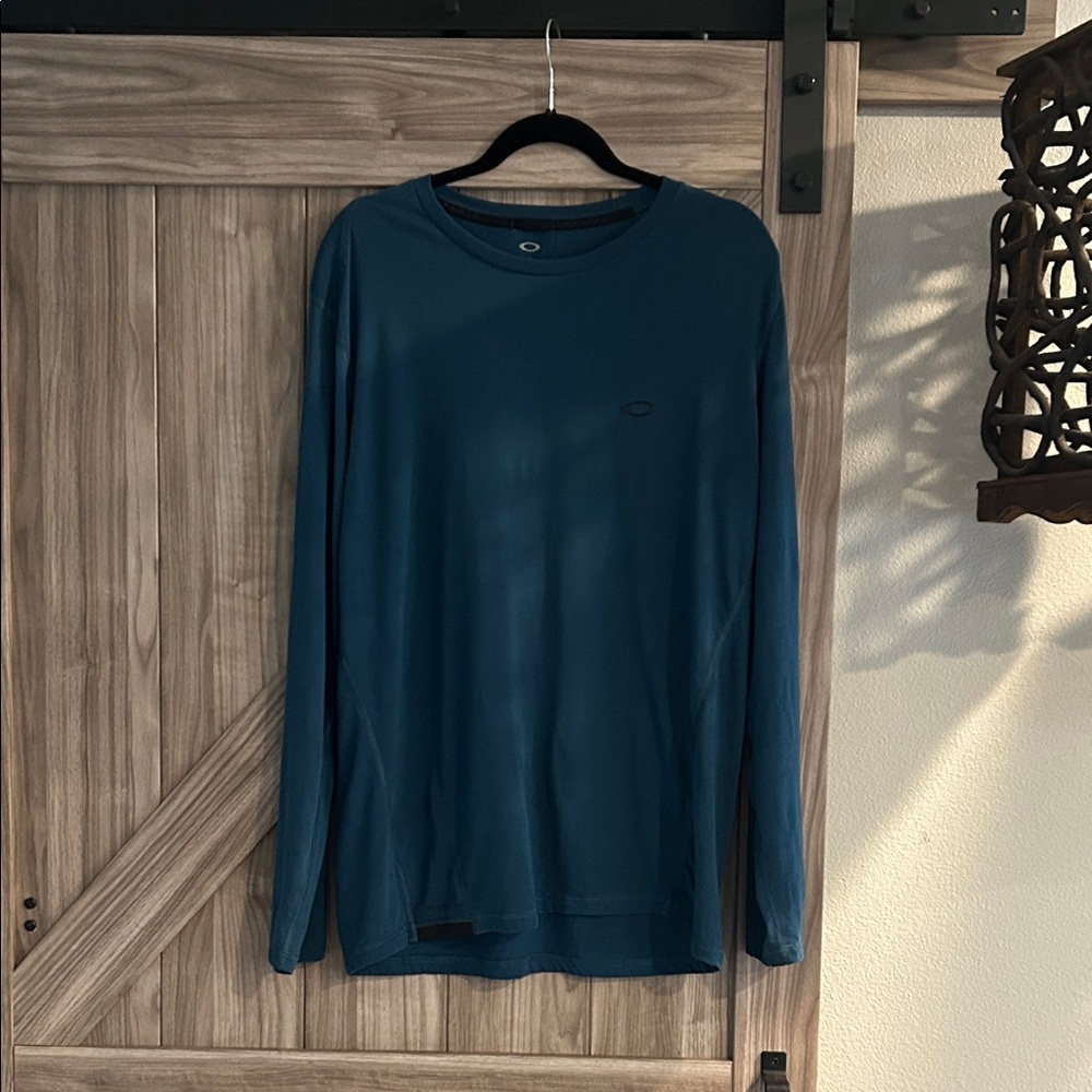 Oakley Teal Long Sleeve Tee Men’s Size‎ XL
